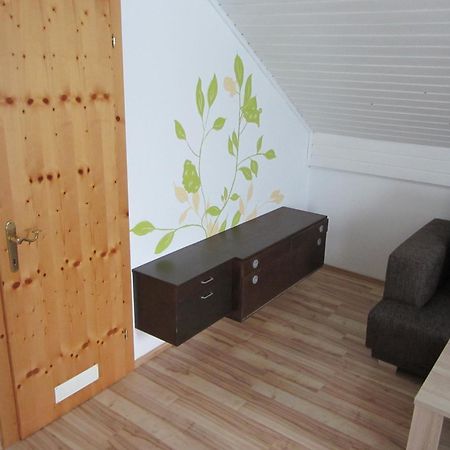 Bauernhof Schink Villa Zell am Moos Room photo